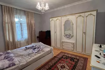 Satılır Həyət Evi Bakıda