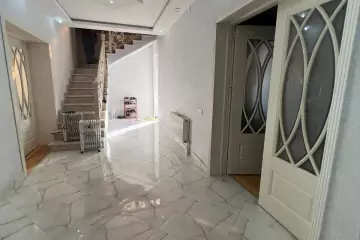 Satılır Həyət Evi Bakıda
