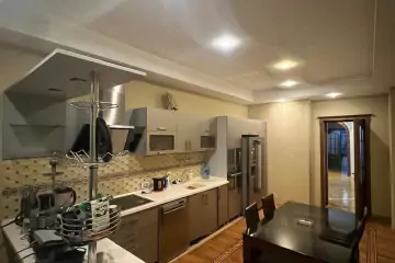 Aylıq Kirayə Yeni Tikili Ağ şəhər Kompleksində