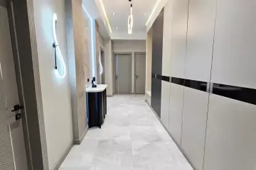 Satılır Yeni Tikili Gənclikdə