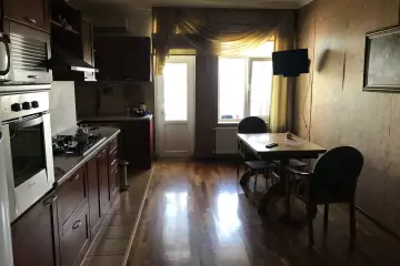 Satılır Yeni Tikili Elmler Akademiyasıda