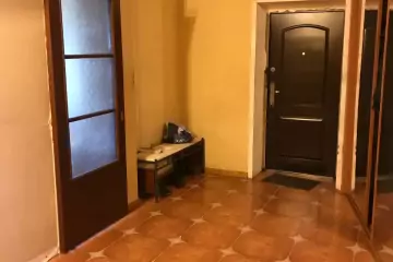 Satılır Yeni Tikili Elmler Akademiyasıda