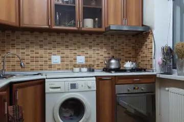 Satılır Köhnə Tikili Yasamalda