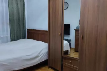 Satılır Köhnə Tikili Yasamalda