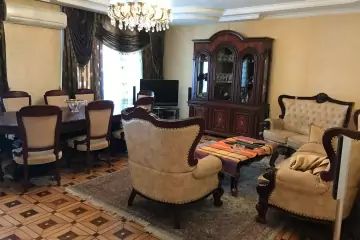 Satılır Yeni Tikili Elmler Akademiyasıda