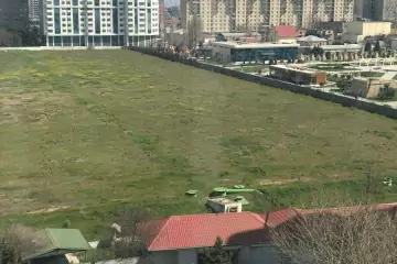 Satılır Yeni Tikili Elmler Akademiyasıda