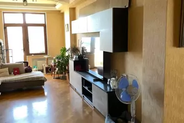 Aylıq Kirayə Yeni Tikili Elmler Akademiyasıda