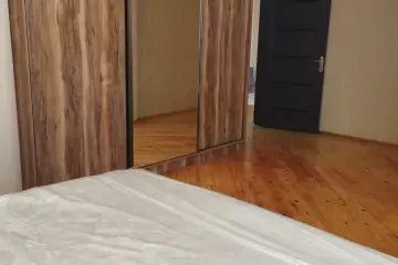 Satılır Yeni Tikili Ağ şəhər Kompleksində