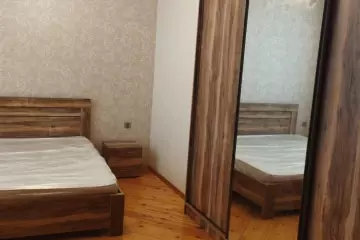 Satılır Yeni Tikili Ağ şəhər Kompleksində