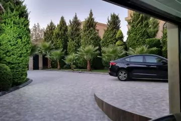 Satılır Villa Bakıxanovda 