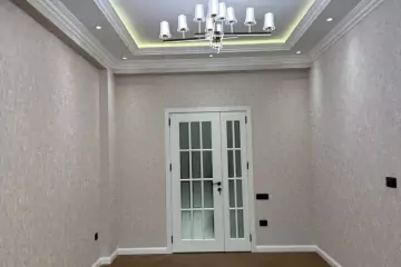 Satılır Yeni Tikili Heydər əliyev Mərkəzində