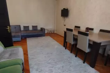 Satılır Yeni Tikili Ağ şəhər Kompleksində