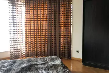 Satılır Yeni Tikili şərq Bazarında