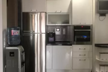 Satılır Yeni Tikili şərq Bazarında
