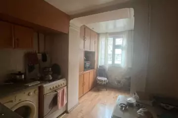 Satılır Köhnə Tikili Yasamalda