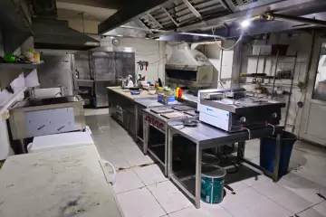 Satılır Obyekt şərq Bazarında