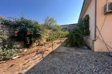 Satılır Həyət Evi Maştağada
