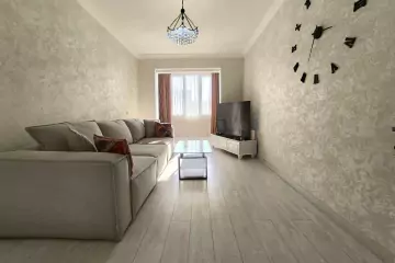 Satılır Köhnə Tikili Yasamalda