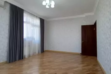 Satılır Yeni Tikili Elmler Akademiyasıda