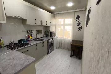 Satılır Köhnə Tikili Yasamalda