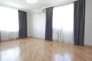 Satılır Yeni Tikili Elmler Akademiyasıda