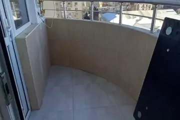 Satılır Yeni Tikili Elmler Akademiyasıda