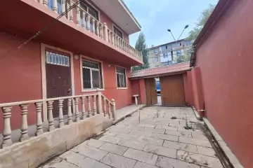 Satılır Həyət Evi Bakıda