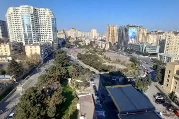 Satılır Yeni Tikili Elmler Akademiyasıda