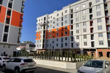 Satılır Yeni Tikili Bakıxanovda