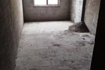 Satılır Yeni Tikili Nəsimi Bazarında