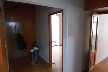 Satılır Köhnə Tikili Xəzər Dairəsida