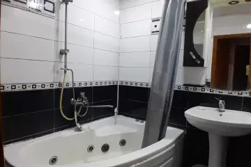 Satılır Köhnə Tikili Xəzər Dairəsida