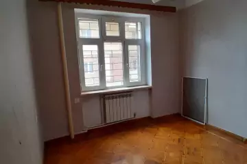 Satılır Köhnə Tikili Xəzər Dairəsida