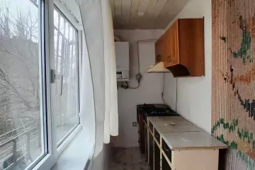 Satılır Köhnə Tikili Xəzər Dairəsida
