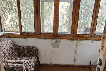 Satılır Köhnə Tikili 8-ci Kilometrdə