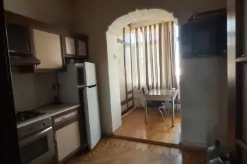 Aylıq Kirayə Köhnə Tikili Elmler Akademiyasıda