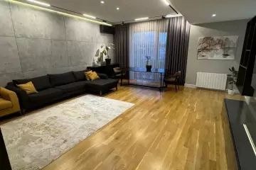 Satılır Yeni Tikili Bakıxanovda