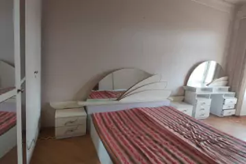 Aylıq Kirayə Köhnə Tikili Elmler Akademiyasıda
