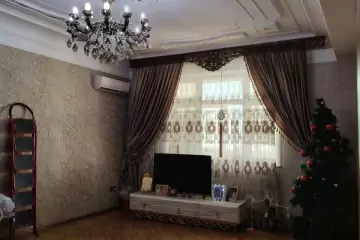 Satılır Yeni Tikili 8-ci Mikrorayonda