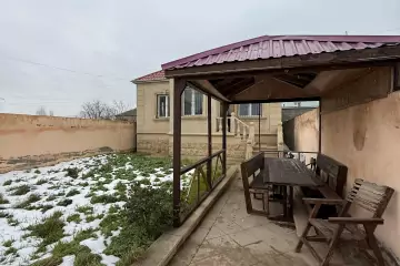 Satılır Həyət Evi Zabrat Qəsəbəsida