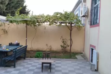 Satılır Həyət Evi Zabrat Qəsəbəsida
