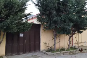 Satılır Həyət Evi Zabrat Qəsəbəsida
