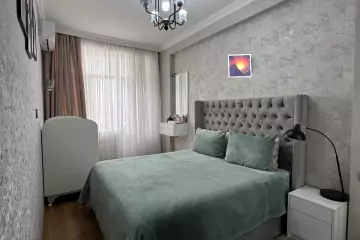 Satılır Yeni Tikili 8-ci Kilometrdə