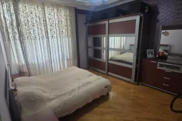 Satılır Yeni Tikili Yasamalda