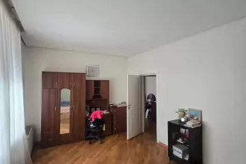 Satılır Yeni Tikili Yasamalda