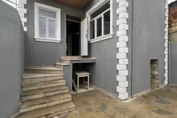 Satılır Həyət Evi Bakıda 