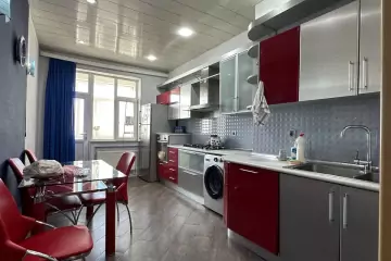 Satılır Yeni Tikili 9-cu Mikrorayonda