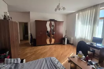 Satılır Yeni Tikili Yasamalda