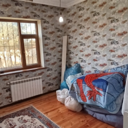 Satılır 4 otaqlı Həyət evi 132 m², 3 sot  torpaq, Ramana