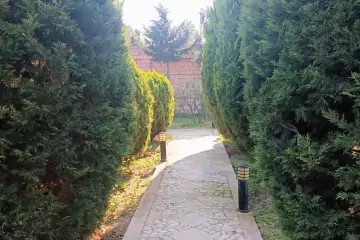Satılır Bağ Evi şüvəlanda